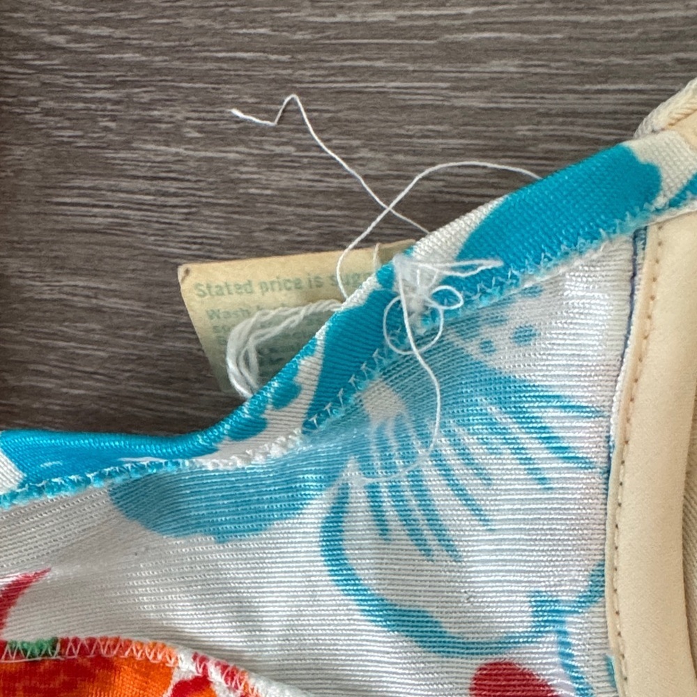 Deadstock 70s Bali Floral Bikini Top - Picture 9 of 13